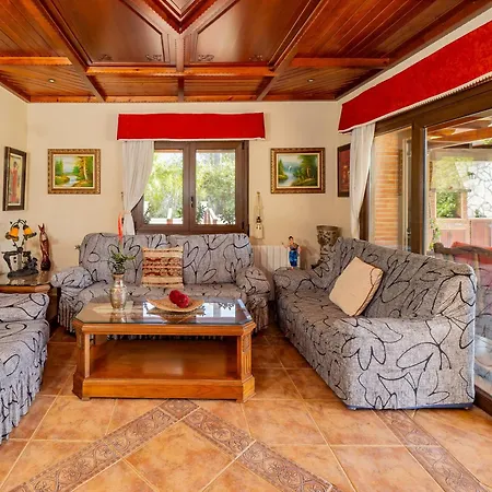 Villa Paraiso Las Malvinas Malaga Exterior photo
